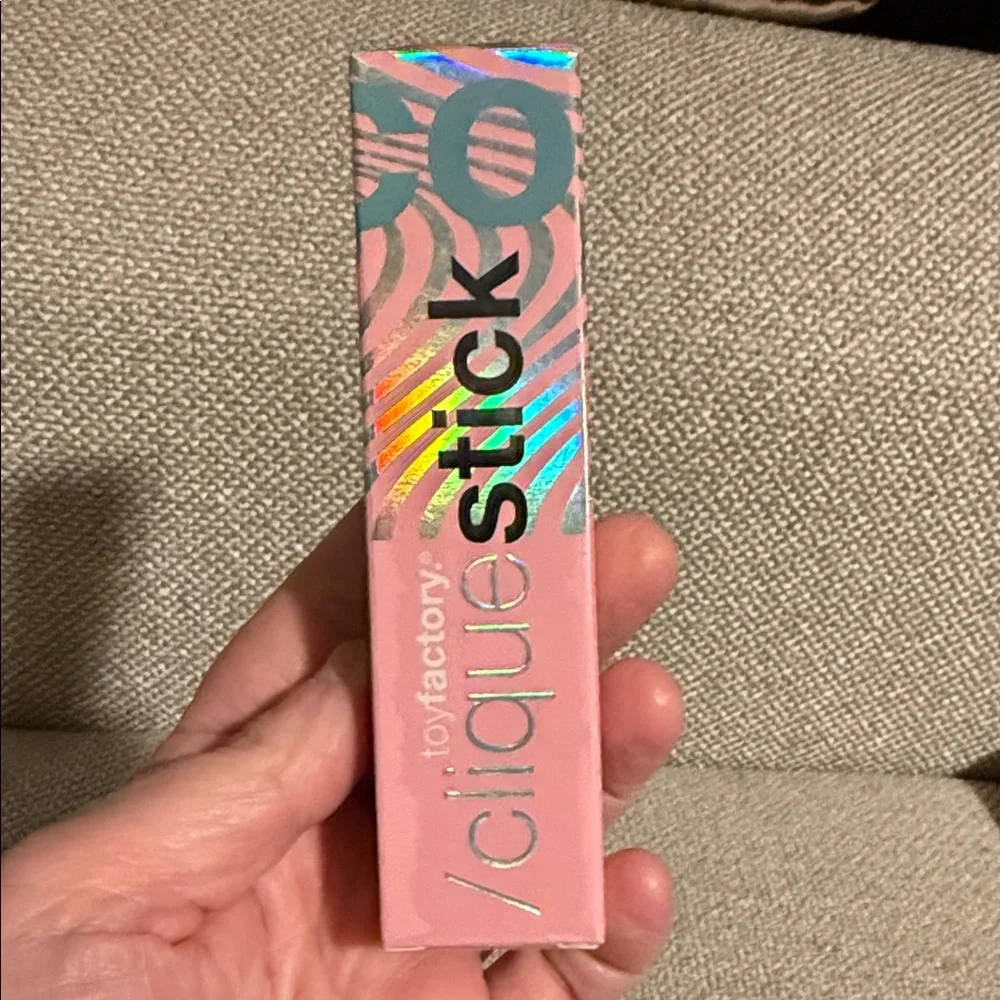 Toy Factory Clique Stick Gold Eyeshadow Stick Vivid